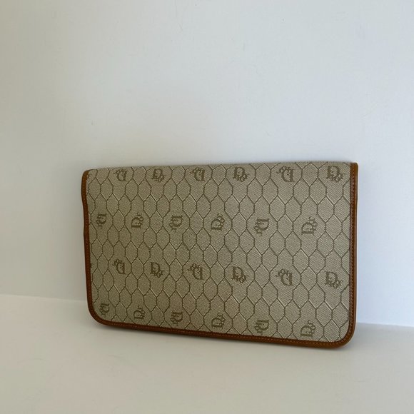 Dior Honeycomb Three-Way Clutch with Small Pouch - Picture 5 of 16